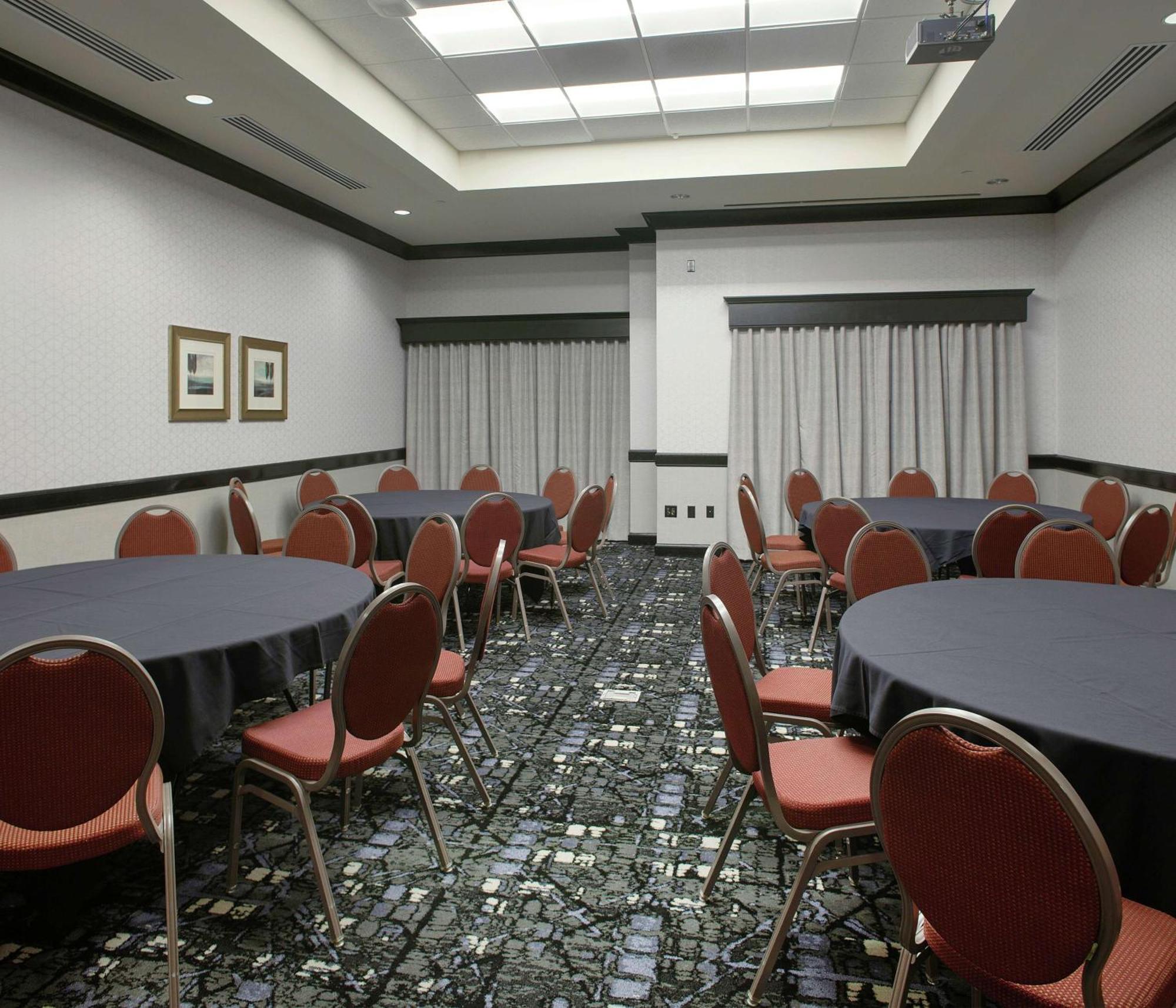 Doubletree Suites By Hilton Bentonville Dış mekan fotoğraf